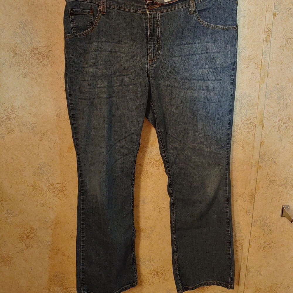 Levi Straus Boot Cut Dark Denim Wash Jeans Size 18